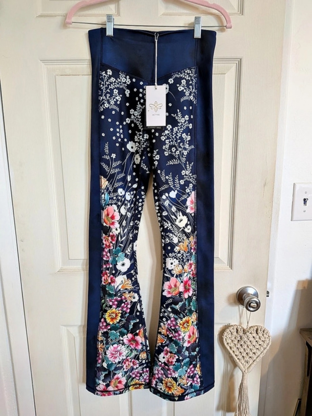 Johnny Was JW Active Solstice Bursting High Waist Sculpting Legging Floral Blue